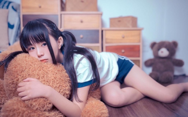 美女情歌歌词歌曲